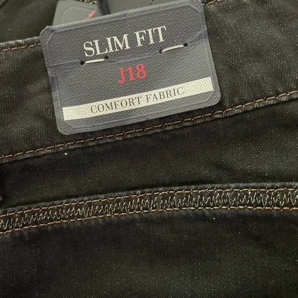 NWT Armani Skinny Slim Jeans Black Denim, Size 26 - Picture 6 of 9